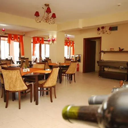 Hotel 4 Epoxes Loutraki (Pella)