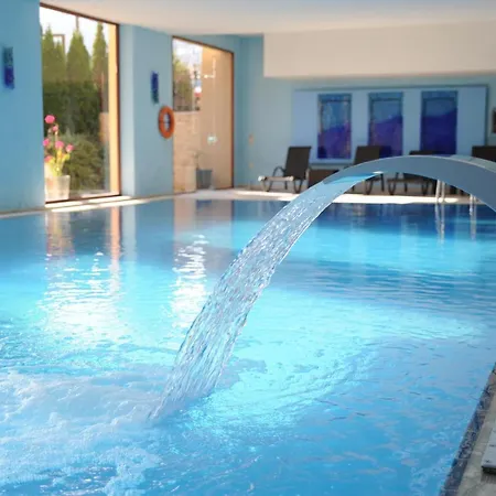 Hotel 4 Epoxes