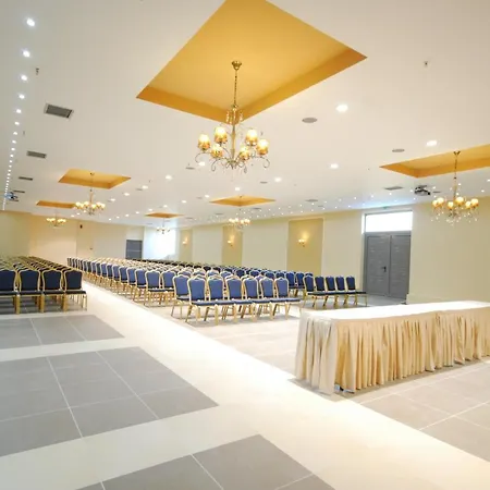 Hotel 4 Epoxes 3*