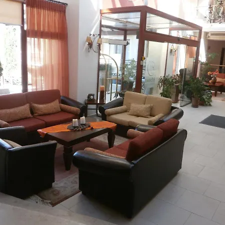 4 Epoxes Hotel 3*