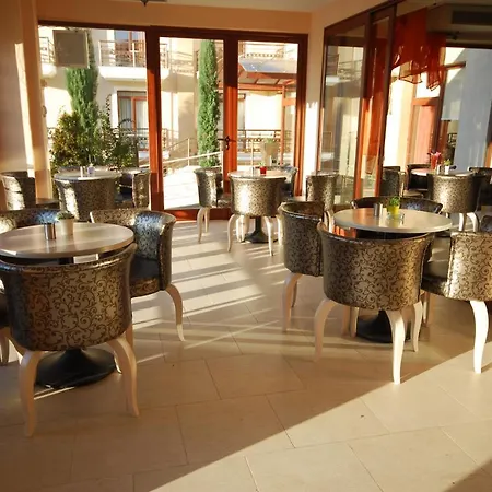 4 Epoxes 3* Loutraki (Pella)
