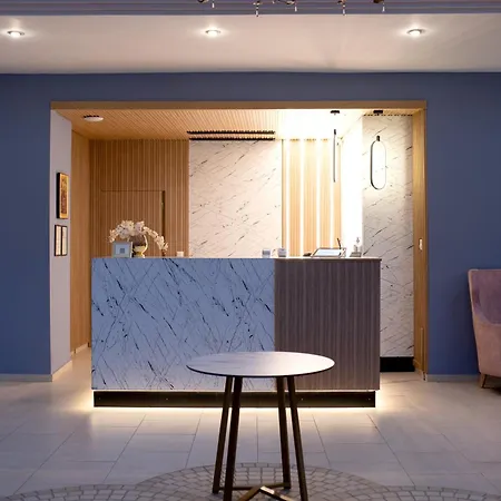 4 Epoxes Hotel