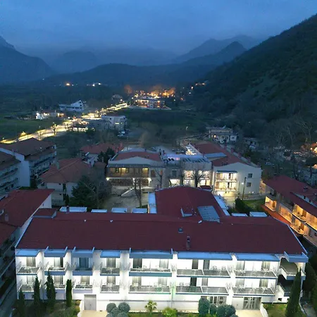 4 Epoxes Hotel