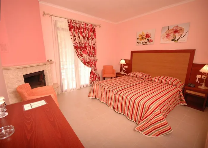 4 Epoxes 3* Káto Loutrákion