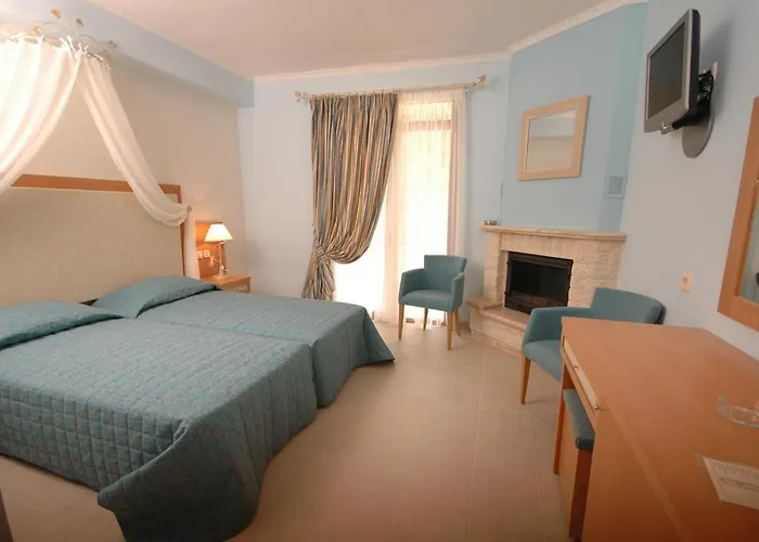 4 Epoxes Ξενοδοχείο